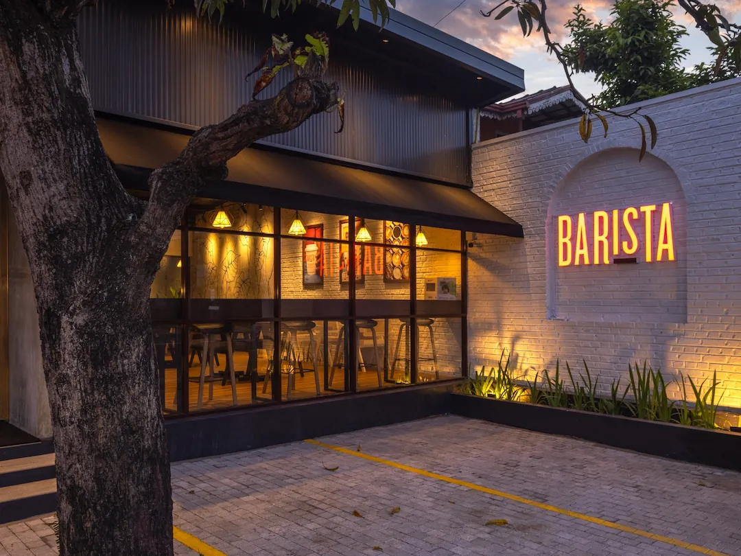 barista cafe negombo