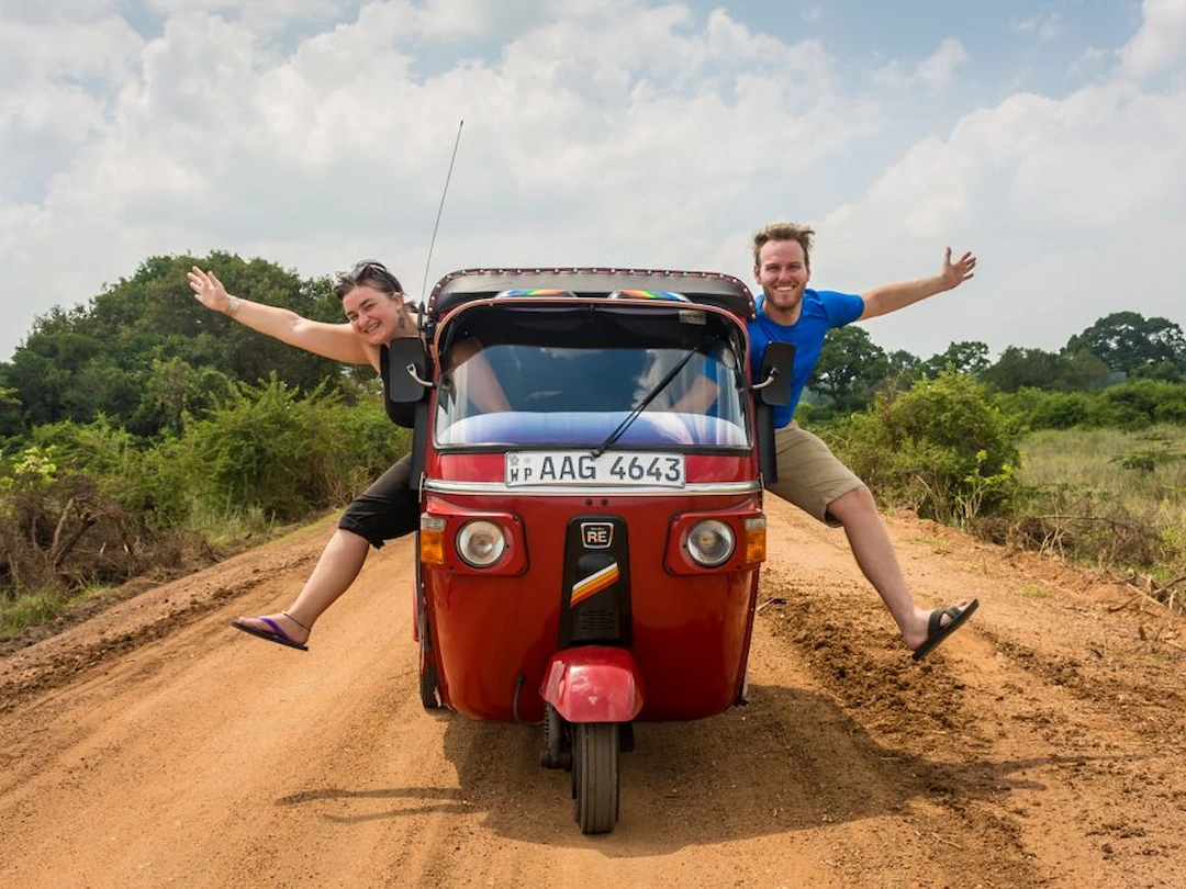 tuktuk-negombo-sri-lanka